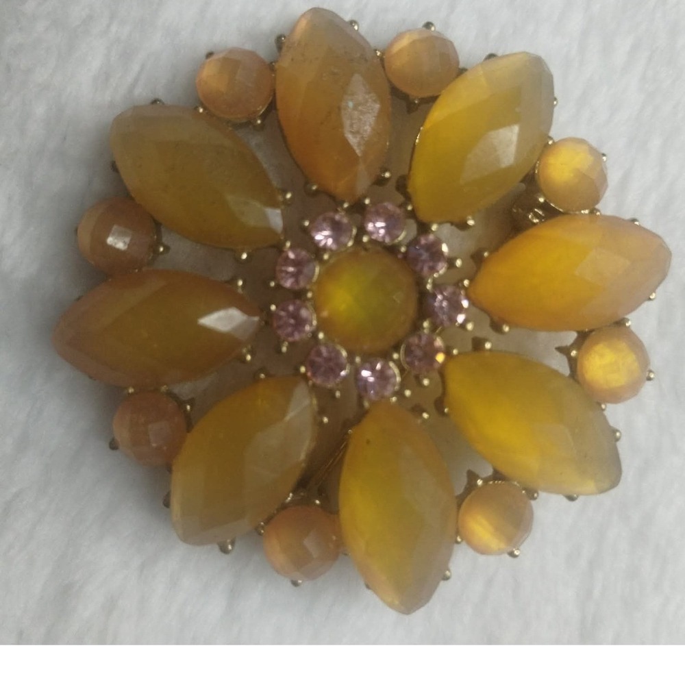 Liz Claiborne Orange Rhinestone Petals Lucite Flower Gold Tone Brooch Pin
